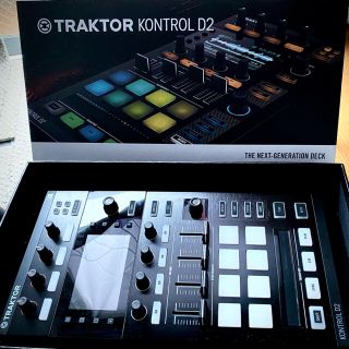 TRAKTOR KONTROL D2 : NI DJコントローラ ほぼ新品