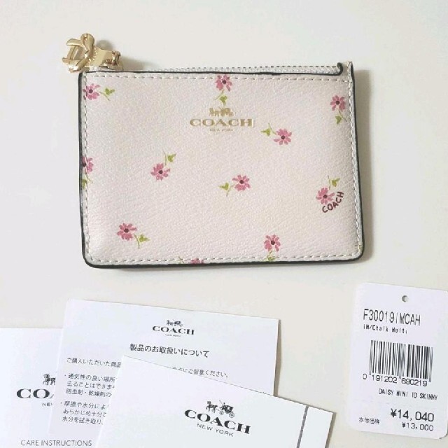 COACH(コーチ)の★うさぎ様専用★　　　コーチ☆コインケース 花☆パスケース☆デイジー フローラル レディースのファッション小物(コインケース)の商品写真