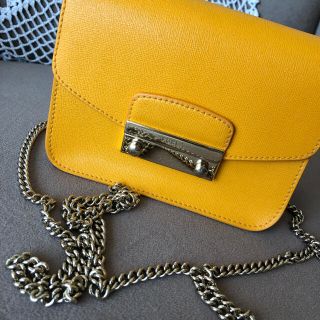 フルラ(Furla)のFURLA メトロポリス イエロー(ショルダーバッグ)