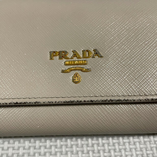 PRADA(プラダ)のプラダ　長財布　グレージュ レディースのファッション小物(財布)の商品写真