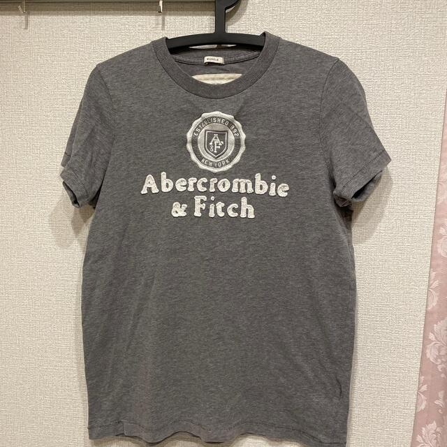 Abercrombie&Fitch(アバクロンビーアンドフィッチ)のTシャツ　M レディースのトップス(Tシャツ(半袖/袖なし))の商品写真