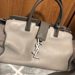 サンローラン(Saint Laurent)のYSL グレー　バッグ　本物(ショルダーバッグ)