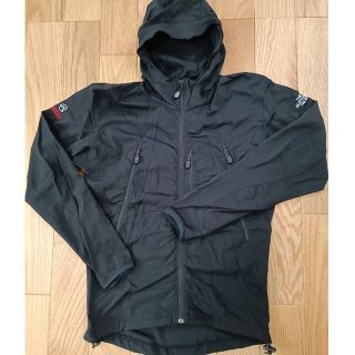 ザノースフェイス(THE NORTH FACE)のノースフェイス　ソフトシェル　ジャケット　サミットシリーズ　アウトドア　登山(マウンテンパーカー)