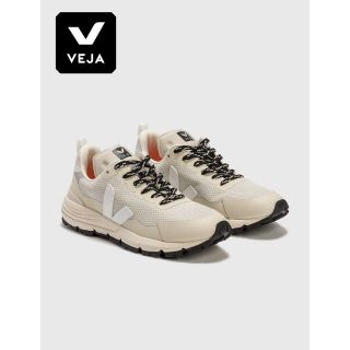 VEJA DEKKAN ALVEOMESH スニーカー(スニーカー)