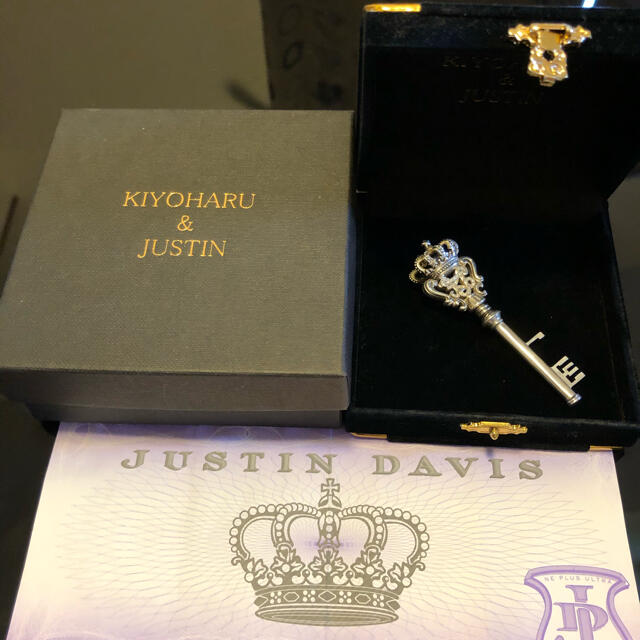 配送員設置 Justin Davis - ジャスティンデイビス×清春キートップ