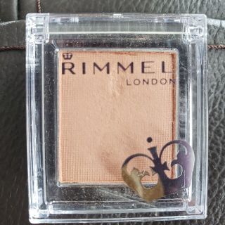 リンメル(RIMMEL)のRIMMELリンメルプリズムパウダーアイカラー030 アプリコットベージュ(アイシャドウ)