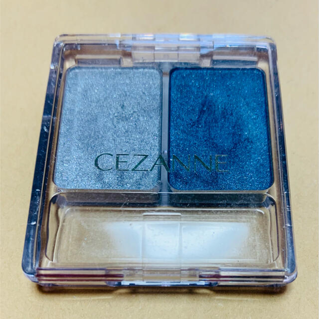 CEZANNE（セザンヌ化粧品）(セザンヌケショウヒン)のセザンヌ ツーカラー　アイシャドウラメシリーズ　03 コスメ/美容のベースメイク/化粧品(アイシャドウ)の商品写真