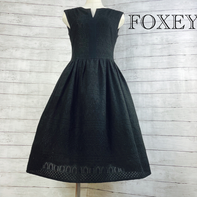 【美品】フォクシー FOXEY  ワンピース　刺繍ひざ丈ワンピース