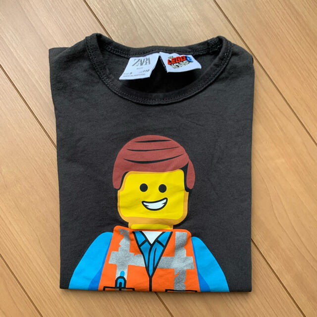 ZARA KIDS(ザラキッズ)のZARA  LEGO 半袖Tシャツ　110㎝ キッズ/ベビー/マタニティのキッズ服男の子用(90cm~)(Tシャツ/カットソー)の商品写真