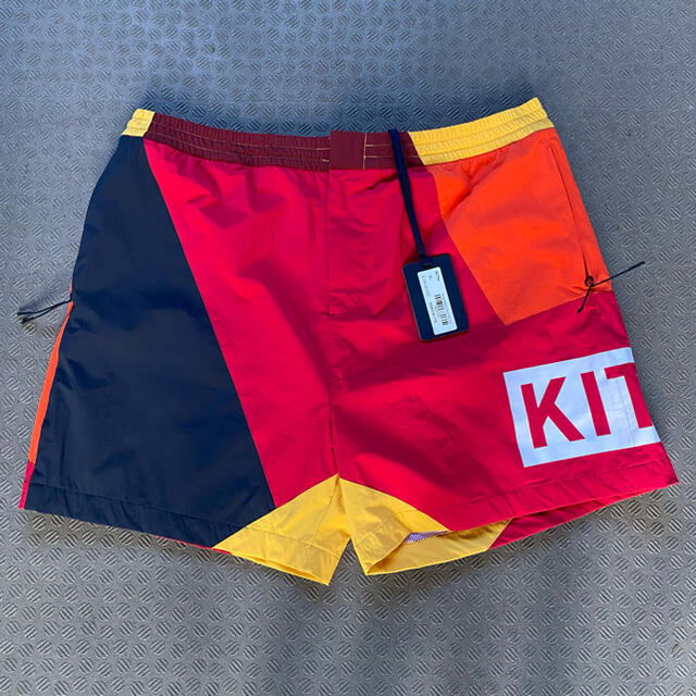 KITH SPRING MADISON SHORT RED MULTI XL ５５％以上節約 4484円引き