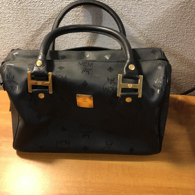 MCM(エムシーエム)のMCM エムシーエム ハンドバッグ ミニボストンバッグ レディースのバッグ(ハンドバッグ)の商品写真