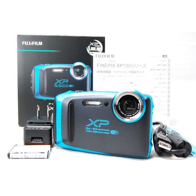 富士フイルム(フジフイルム)の【美品】FUJIFILM FinePix XP130 スカイブルー 防水カメラ スマホ/家電/カメラのカメラ(コンパクトデジタルカメラ)の商品写真