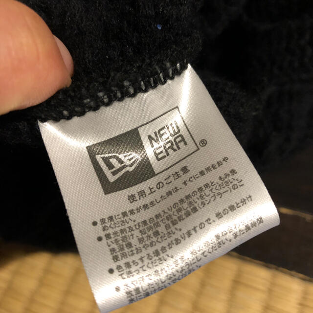 NEW ERA(ニューエラー)のニューエラ　ニット帽　黒　送料込み　 メンズの帽子(ニット帽/ビーニー)の商品写真