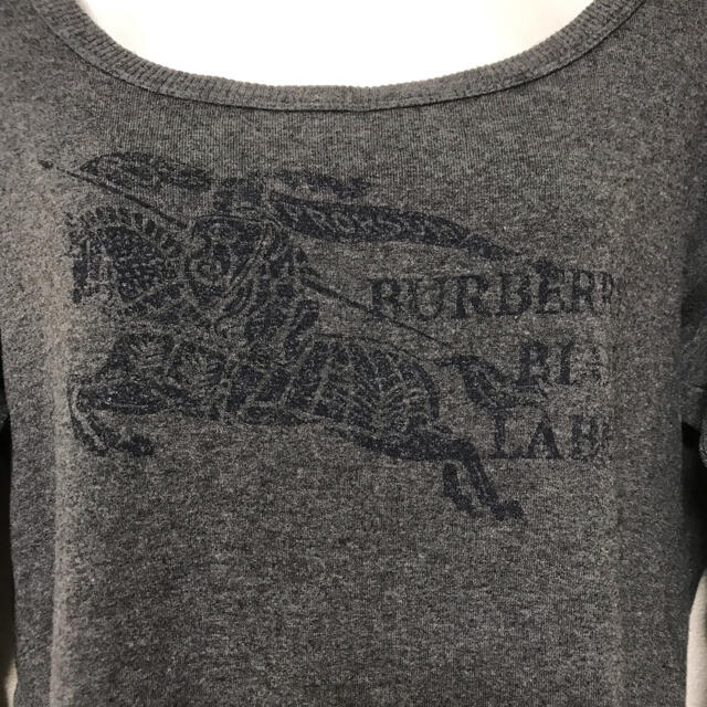 BURBERRY BLUE LABEL(バーバリーブルーレーベル)のバーバリー ブルーレーベル ノバチェック ビッグロゴ ロング Tシャツ　M レディースのトップス(Tシャツ(長袖/七分))の商品写真