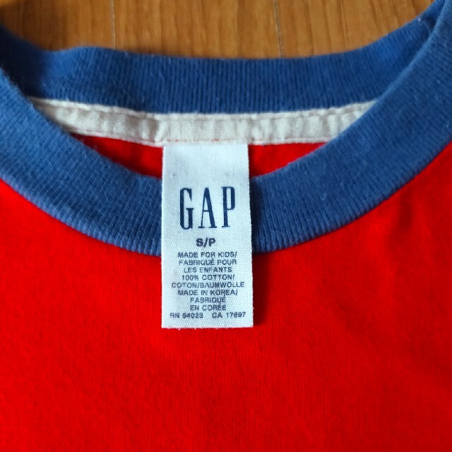 GAP Kids(ギャップキッズ)のGAP　ギャップ　Tシャツ　サイズS/P　(キッズ150)　 キッズ/ベビー/マタニティのキッズ服男の子用(90cm~)(Tシャツ/カットソー)の商品写真