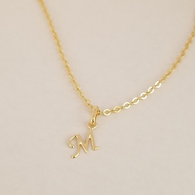 新品 K18イニシャルペンダントトップ