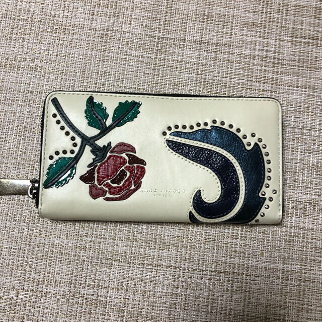 ⭐︎再値下げ　MARC JACOBS ウォレット長財布【美品】