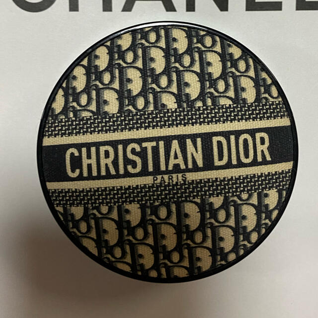 Dior(ディオール)のディオール　クッションファンデーション コスメ/美容のベースメイク/化粧品(ファンデーション)の商品写真