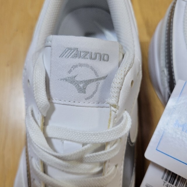 MIZUNO(ミズノ)の新品【MIZUNO】スニーカー(メンズ)27.0 メンズの靴/シューズ(スニーカー)の商品写真