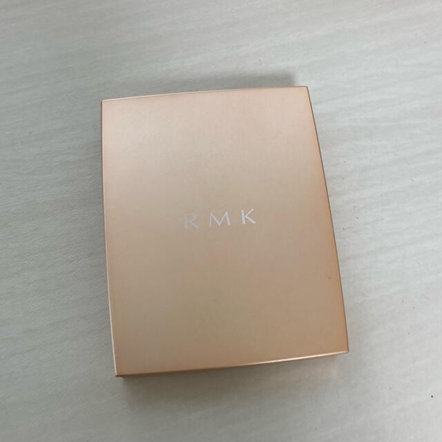 RMK(アールエムケー)のRMK ローズウッドデイドリーム 4アイズ　01 コスメ/美容のベースメイク/化粧品(アイシャドウ)の商品写真