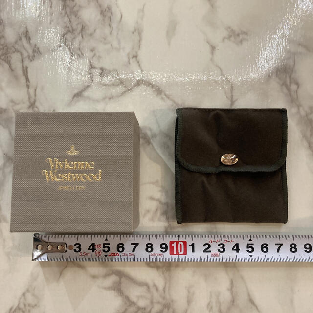 Vivienne Westwood(ヴィヴィアンウエストウッド)の24時間以内発送！！美品★ヴィヴィアンウエストウッド  空箱　布袋　セット　 インテリア/住まい/日用品のオフィス用品(ラッピング/包装)の商品写真