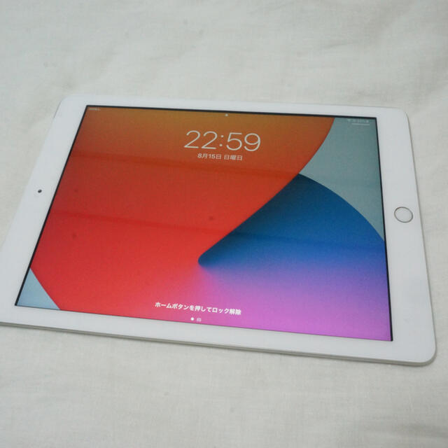 美品 iPad 第5世代 128G WI-FI+Cellular SIMフリーAPPLE