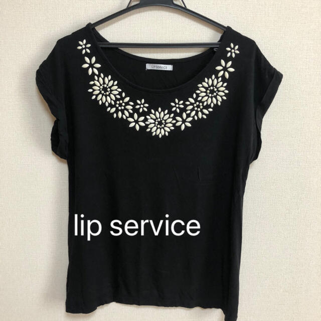 LIP SERVICE(リップサービス)のlip service Tシャツ カットソー トップス　花柄 レディースのトップス(カットソー(半袖/袖なし))の商品写真