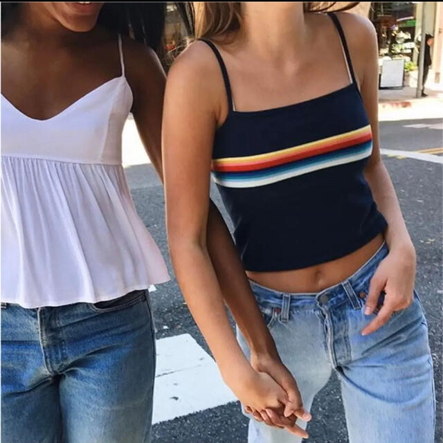 Brandy Melville(ブランディーメルビル)のBrandy Melville ブランディーメルビル　トップス レディースのトップス(タンクトップ)の商品写真