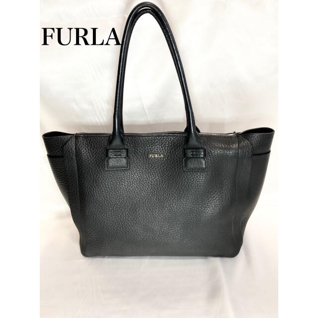 極美品】FURLA トートバッグ シボ革 A4サイズ ブラック トートバッグ 極美品】FURLA トートバッグ シボ革 A4サイズ ブラック トートバッグ