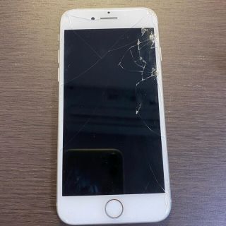 アイフォーン(iPhone)のジャンク品　simフリー iPhone8 64GB シルバー　シムフリー(スマートフォン本体)