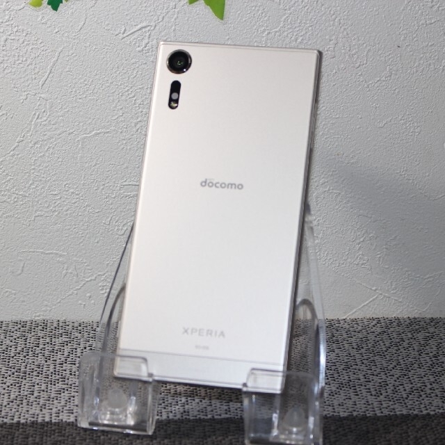 Xperia(エクスペリア)の（SIMフリー）Xperia XZs SO-03J【docomo 32GB】 スマホ/家電/カメラのスマートフォン/携帯電話(スマートフォン本体)の商品写真