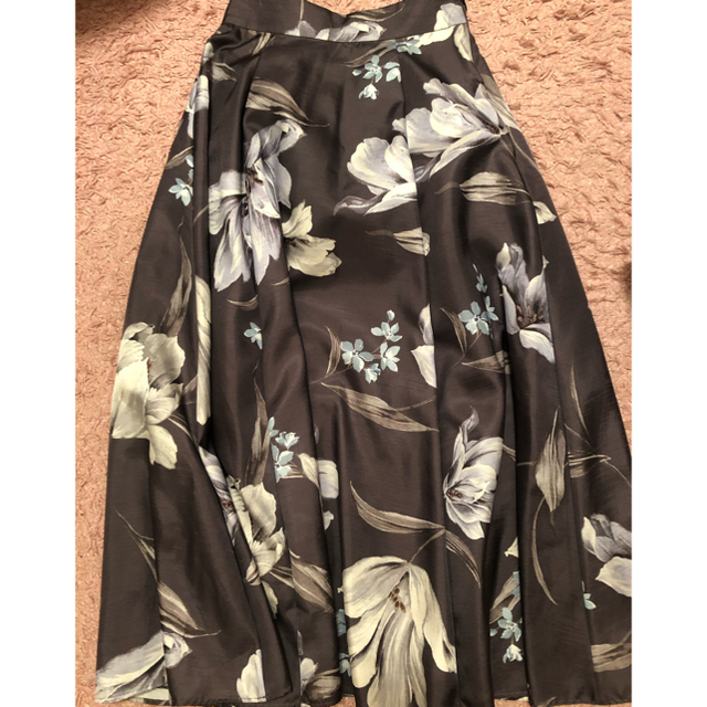 Apuweiser-riche(アプワイザーリッシェ)のアプ　大花フレアスカート レディースのスカート(ロングスカート)の商品写真