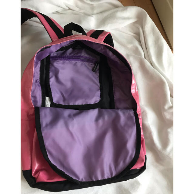リュックサック  ビニール　ピンク レディースのバッグ(リュック/バックパック)の商品写真
