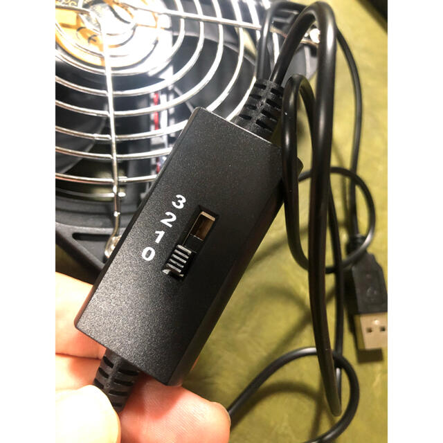 USB ファン　速度調整可 スマホ/家電/カメラの冷暖房/空調(扇風機)の商品写真