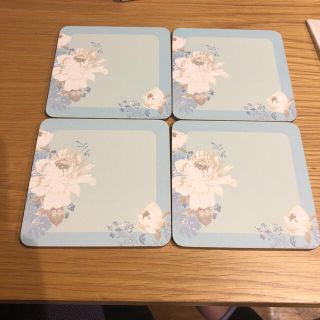 ローラアシュレイ(LAURA ASHLEY)の新品未使用 ローラアシュレイ コースター 4枚セット(テーブル用品)