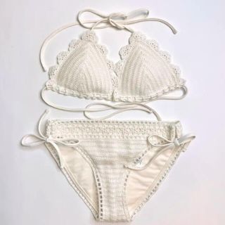 アバクロンビーアンドフィッチ(Abercrombie&Fitch)のアバクロ　クロシェットビキニ　オフホワイト(水着)