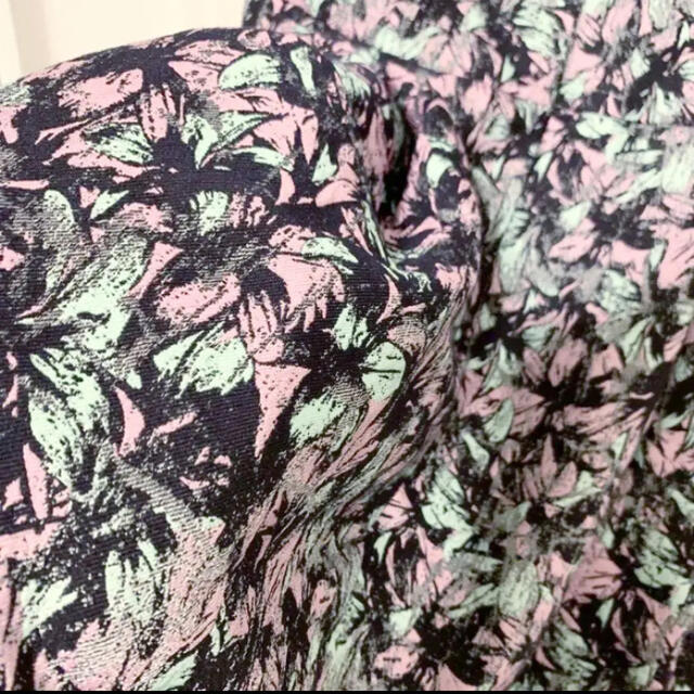花柄ワンピース 刺繍ワンピース レディースのワンピース(ミニワンピース)の商品写真