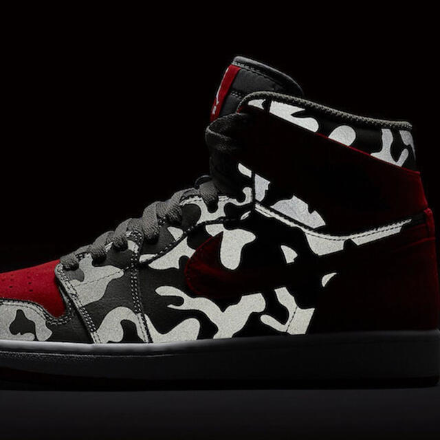 Air Jordan 1 Retro High Premium Camo Red