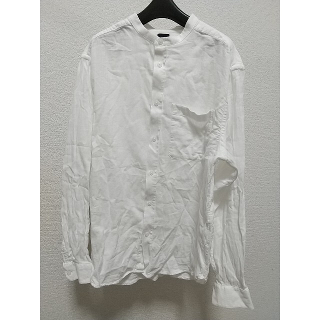 H&M(エイチアンドエム)のH&M スタンドカラーシャツ Ｍサイズ 白 シンプル エイチアンドエム きれいめ メンズのトップス(シャツ)の商品写真