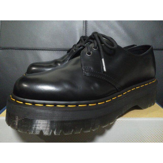 Dr.Martens(ドクターマーチン)の【極美品】Dr.Martens 1461QUAD UK8 黒 厚底 3ホール メンズの靴/シューズ(ブーツ)の商品写真