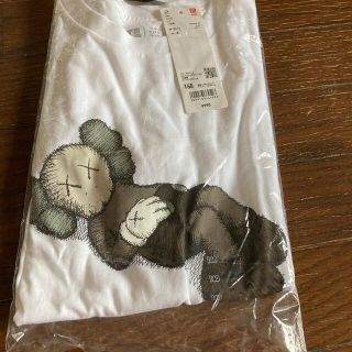 ユニクロ(UNIQLO)のユニクロ　カウズＴシャツ(Tシャツ/カットソー)