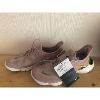 ナイキ(NIKE)のNIKE ジュース(スニーカー)