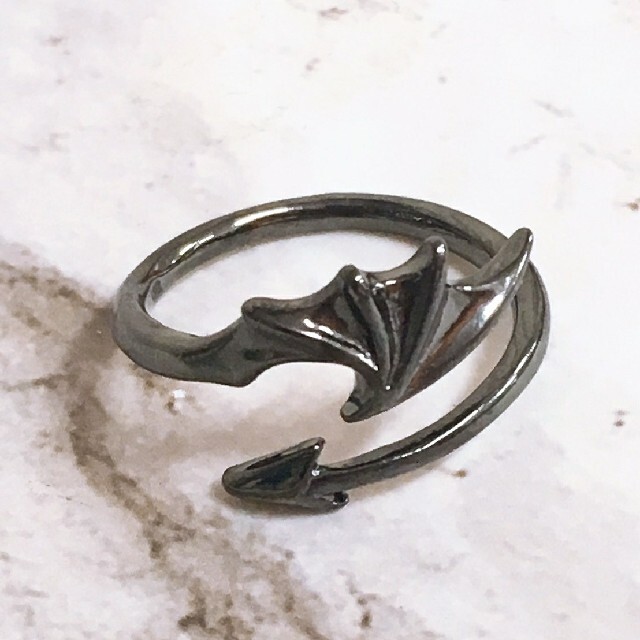 フリーサイズ　悪魔　デビル　リング　指輪 レディースのアクセサリー(リング(指輪))の商品写真