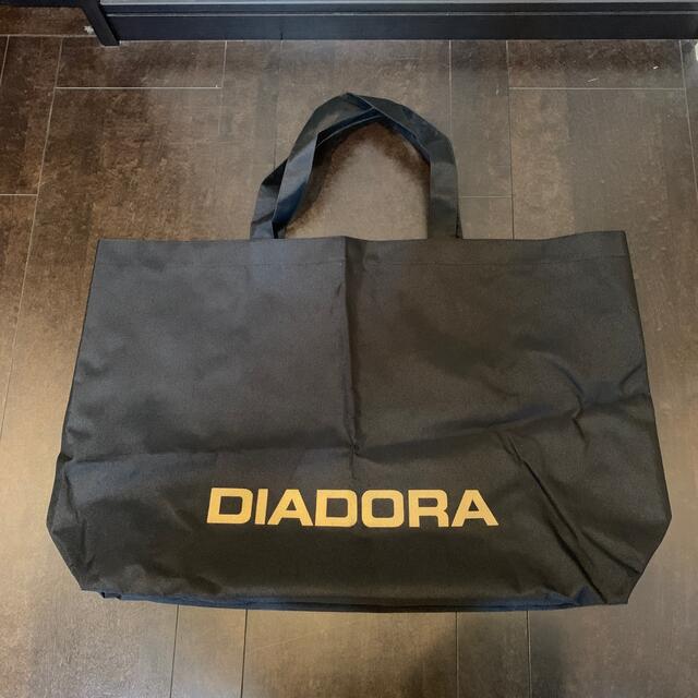 DIADORA(ディアドラ)のサッカー☆ディアドラ☆DIADORA☆超ビッグトートバッグ スポーツ/アウトドアのサッカー/フットサル(その他)の商品写真