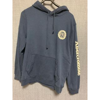 アバクロンビーアンドフィッチ(Abercrombie&Fitch)の『新品』アバクロ　メンズ　トレーナー(パーカー)