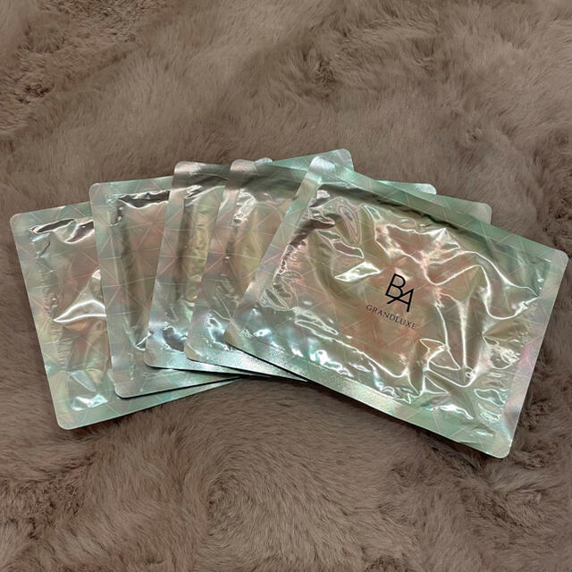 POLA(ポーラ)のグランラグゼⅡ マスク5枚セット コスメ/美容のスキンケア/基礎化粧品(パック/フェイスマスク)の商品写真