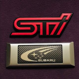 スバル(スバル)の上段のSTIエンブレムのみ（下段のシルバーのエンブレムは含まれません）(車外アクセサリ)