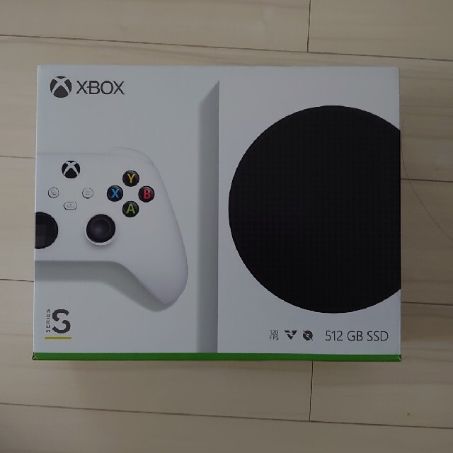 Xbox(エックスボックス)の送料無料　xbox series s 512gb 新品未開封品 エンタメ/ホビーのゲームソフト/ゲーム機本体(家庭用ゲーム機本体)の商品写真