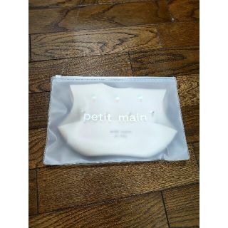 petit main 新品未使用 エプロン(お食事エプロン)