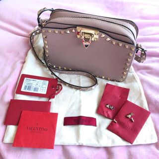 ヴァレンティノ(VALENTINO)のVALENTINOヴァレンティノ スタッズ ショルダーバッグ(ショルダーバッグ)